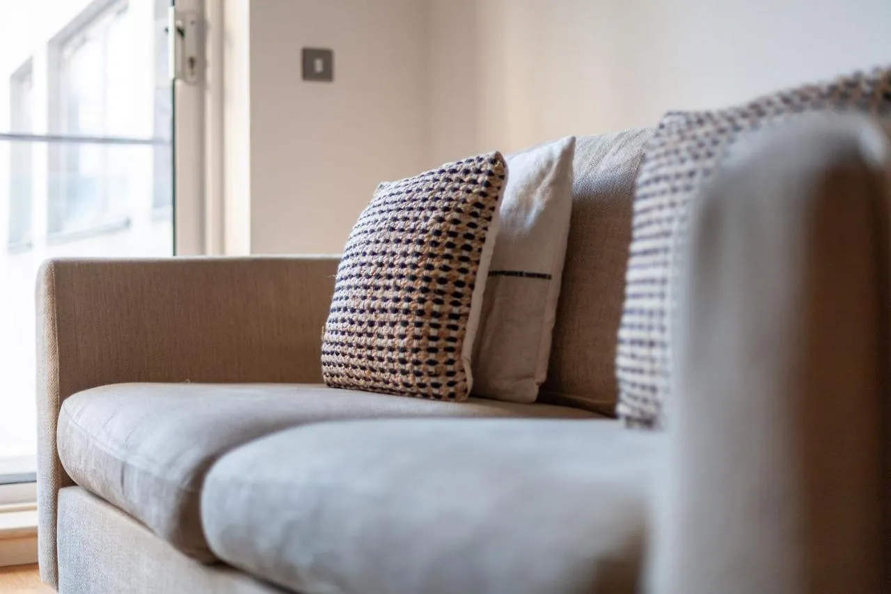 The London Bridge Collection Apartment