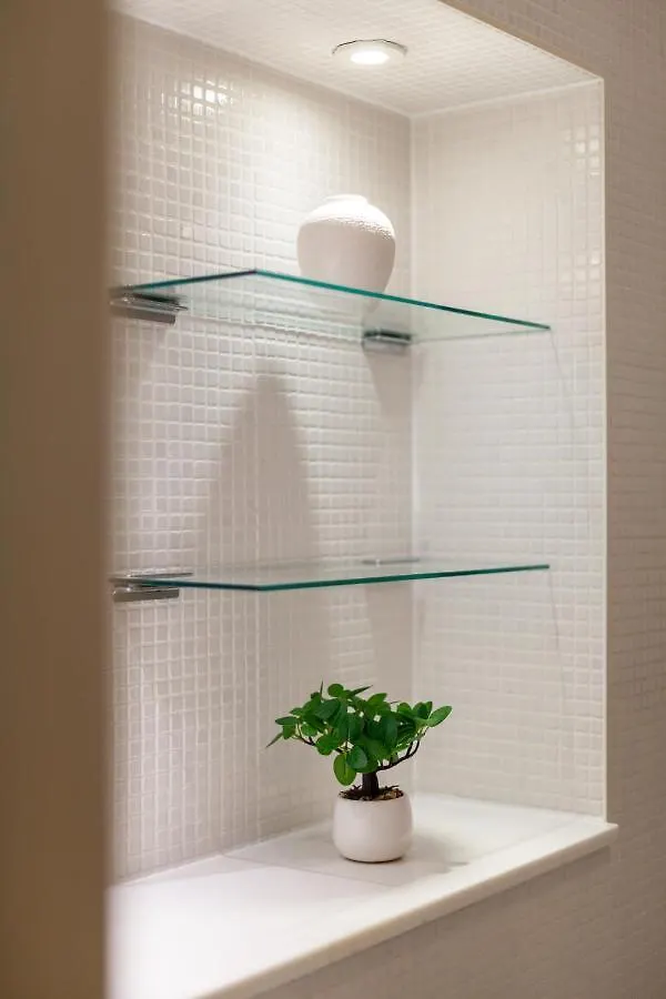 The London Bridge Collection Apartment 0*,  United Kingdom